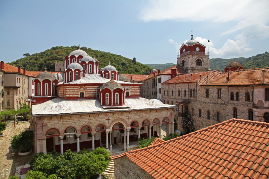 athos esphigmenou church courtyard