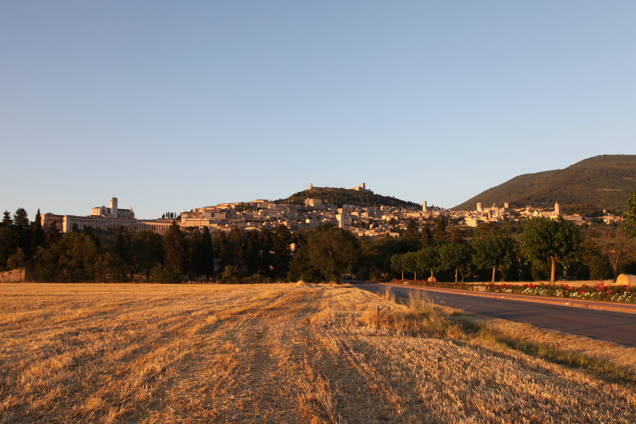 Assisi at 21:23 on 8 July 2012